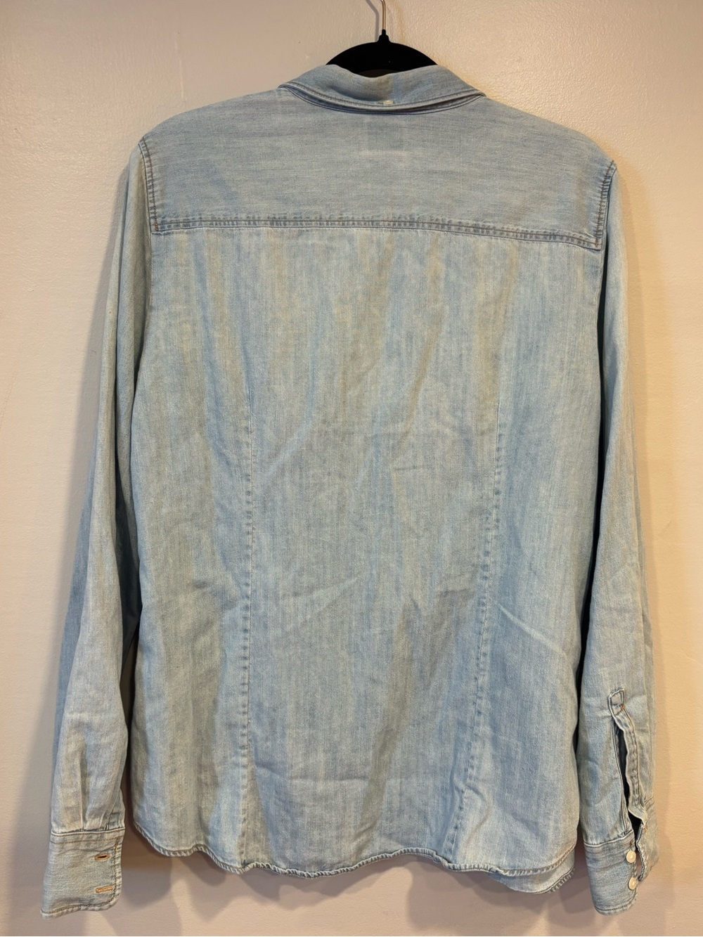 J.Crew Denim Perfect Fit Chambray Button-Down Shirt 100% Cotton Women's Large - Picture 4 of 7
